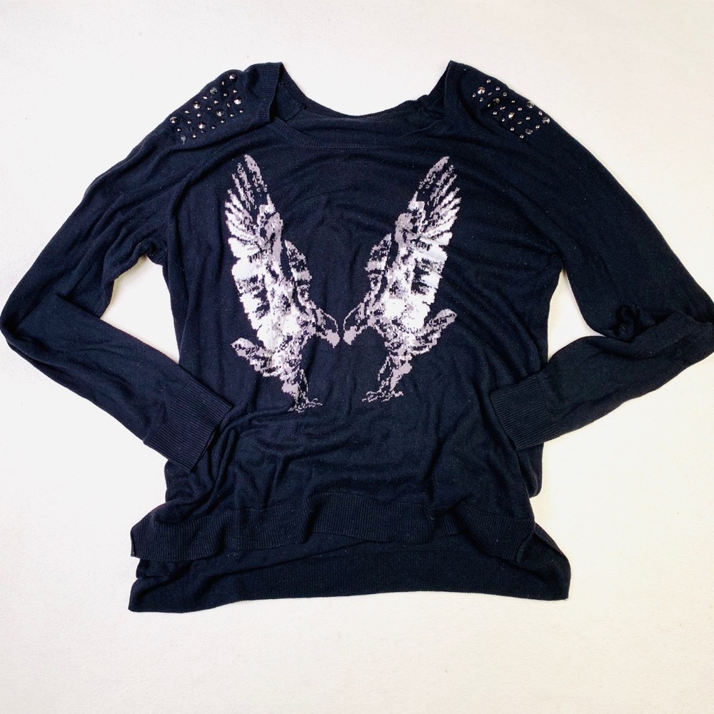 Black sweater w/ gray spikes
